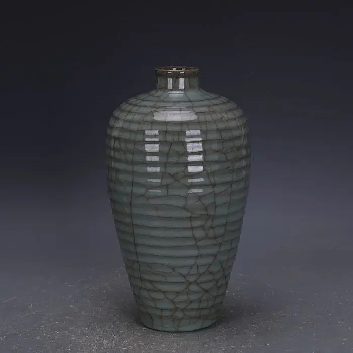 Guan Kiln Celadon Horizontal Rib Crackle Meiping Vase Chinese Antique Porcelain Collectible Home Decor