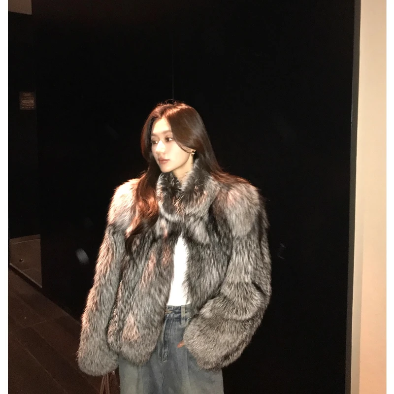 YOLANFAIRY 가을 겨울 여우털 여성 숏 기장 스탠드 칼라 긴팔 출퇴근용 리얼 퍼 코트 2025
