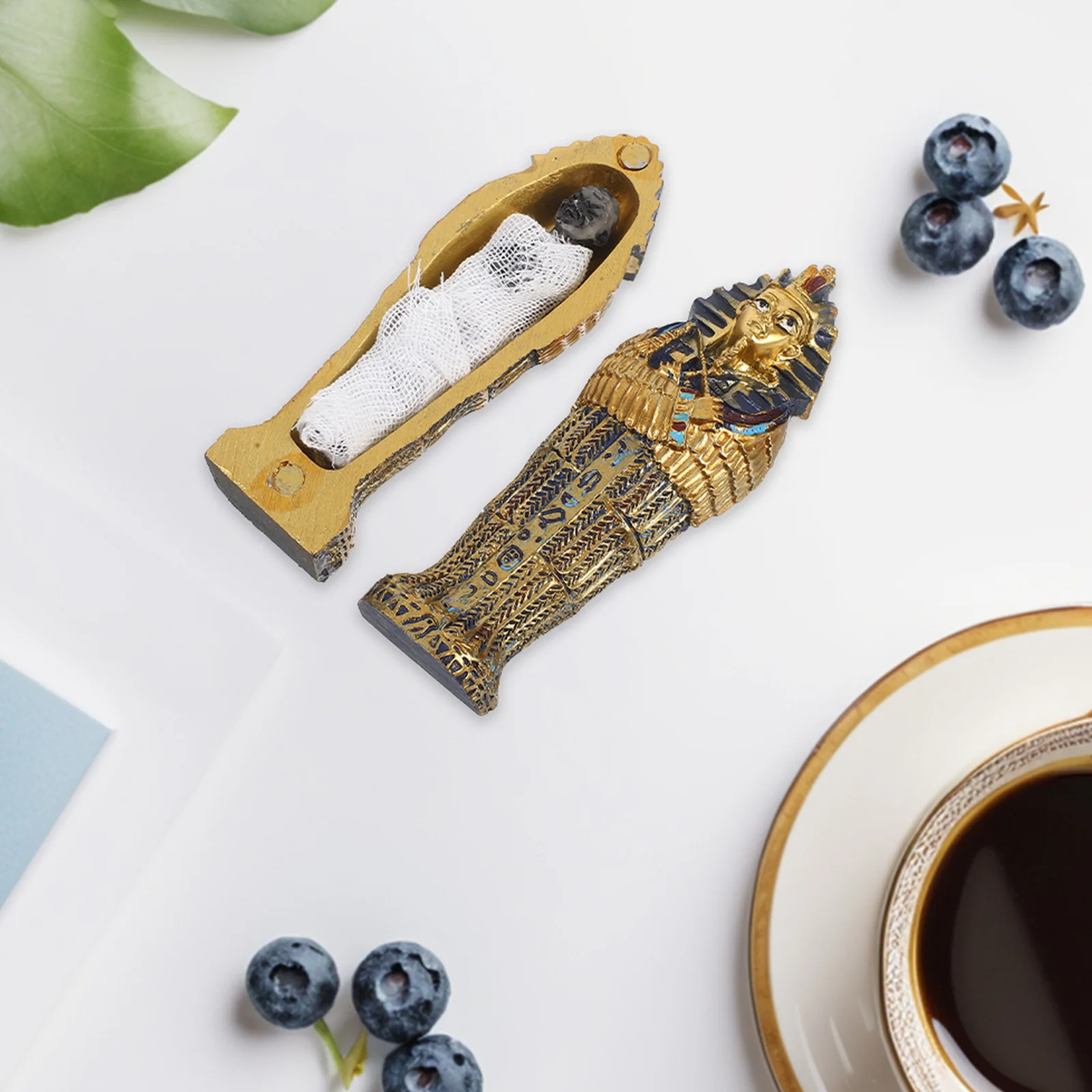 

Resin Egyptian Pharaoh Handcrafted Sculpture Ancient Egypt Desktop Ornament Home Office Decoration Mummy Decor