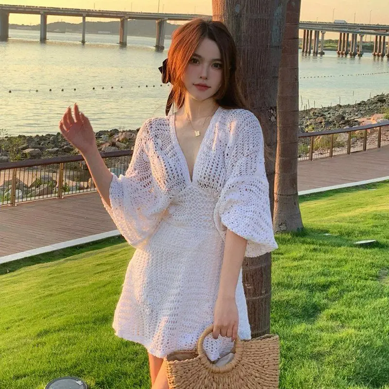 

Elegant Knit Dress Slim French Solid Color V-neck Short Skirt 2025 Spring and Summer Fashion Women's Dress