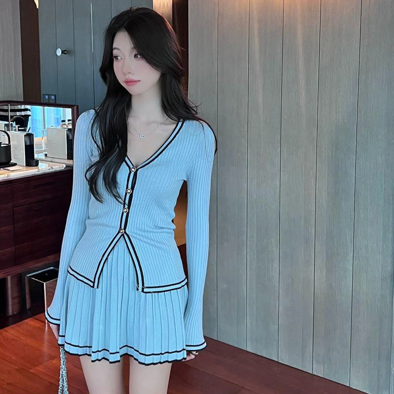 SpringAutumn Knitted Set Women College Style Single-breasted V Neck Cardigan Tops and Mini Pleated Skirt Sexy Girls 2 Piece Suit