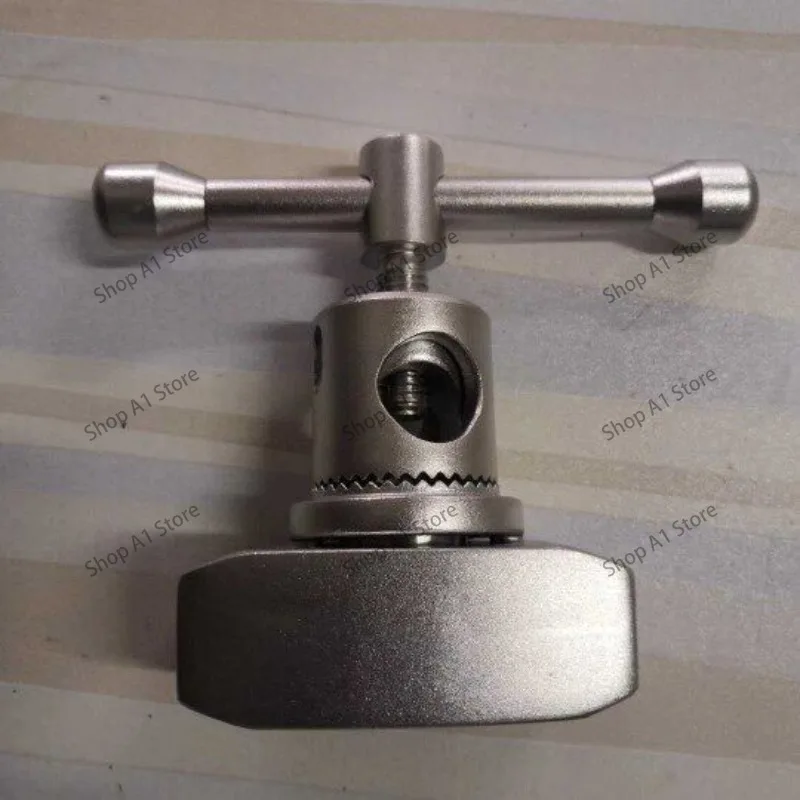 New large fixator operating table operating table accessories slider buckle leg support gripper 304 stainless steel material