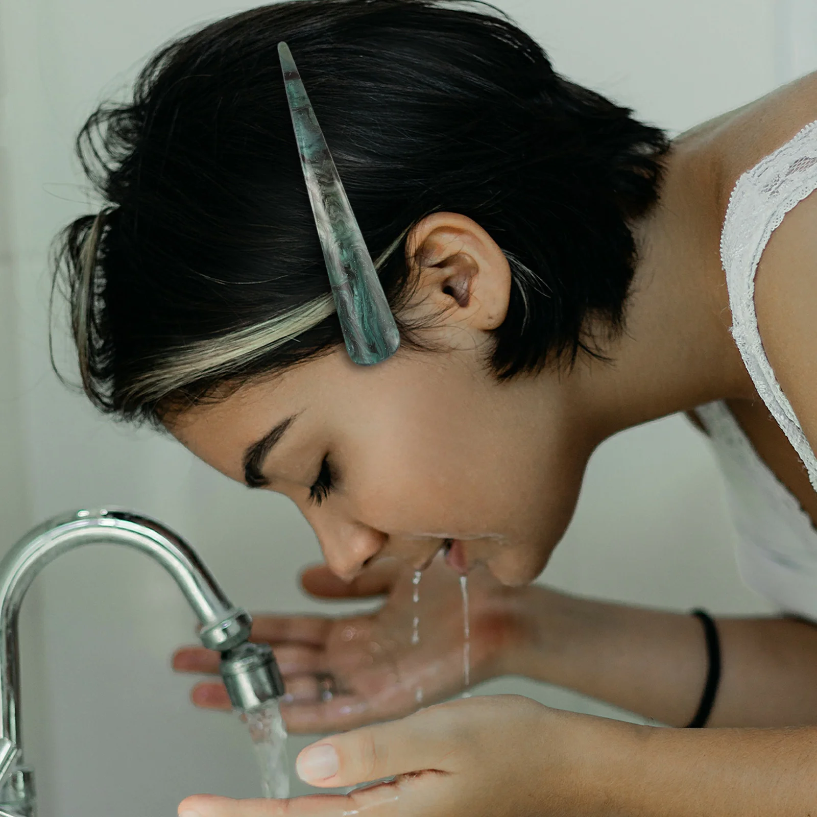 

6Pcs Ox Horn Hairpin Acrylic Hair Clips for Girls Fashionable Strong Hairpin Women's Hair Decoration Travel Friendly Style