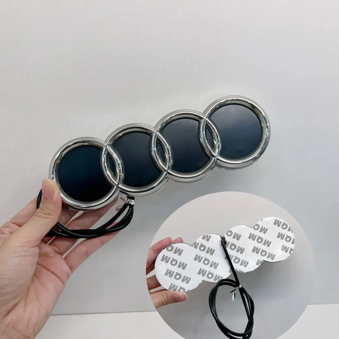 18*5.8CM 4D 라이트 LED 4링 배지 자동차 트렁크 로고는 아우디 A3A45A7A8S3S4S5S6S7Q3Q7TT 자동차 외장 부품 후면 장착에 적용됩니다. 썸네일 4