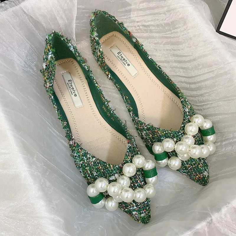 2022 Spring Summer New Pointed Flat Shoes Women Green Pure White Flats with Big Pearls Unique Design Large Size 44 45 46 33 34