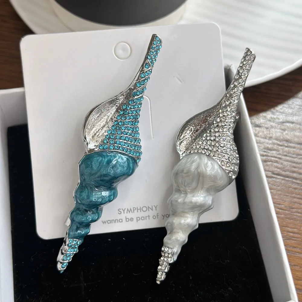 

Fashionable Conch Brooch Marine Creatures Blue High-end Chest Flower Badge Series Collar Pin