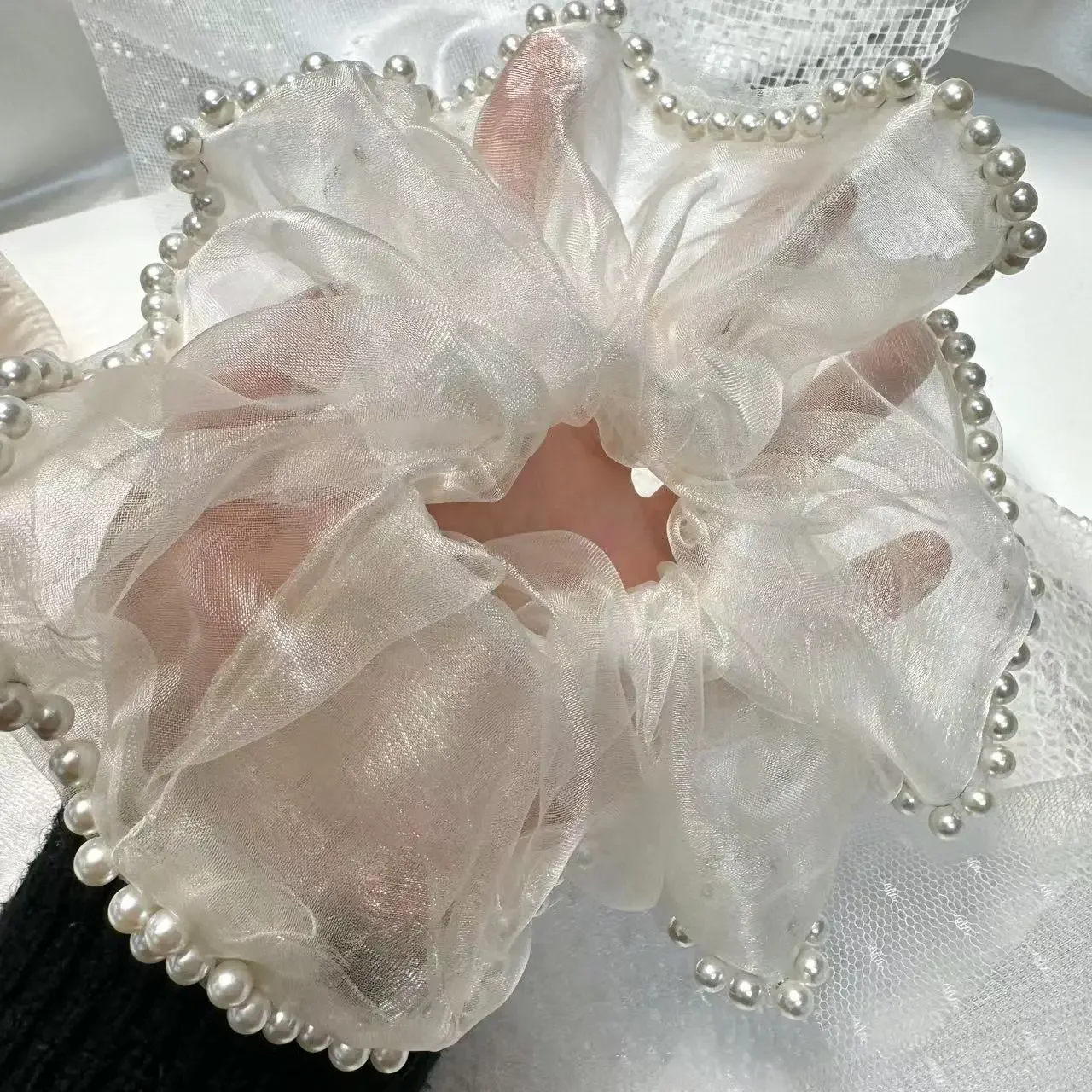 Super duże gumki do włosów dla dziewczynek z perłami, gumki z włóczki, czarne i białe gumki do grubych włosów, akcesoria do włosów.