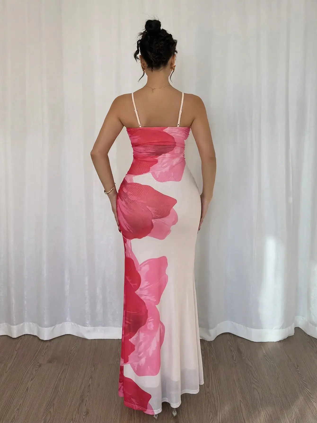 Nice Elegant Tight Sling Mesh Large Flower Positioning Print Slim Fit Pleated Fish Tail Spring And Summer Ladies Long Dress