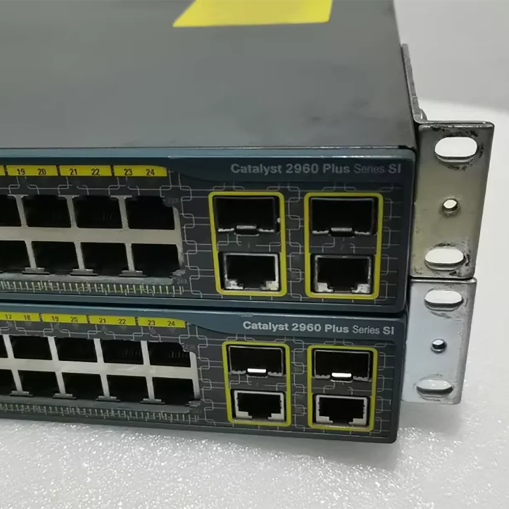 1 قطعة WS-C2960 + 24TC-S 24 منفذ 100 ميجابت في الثانية مفتاح إدارة
