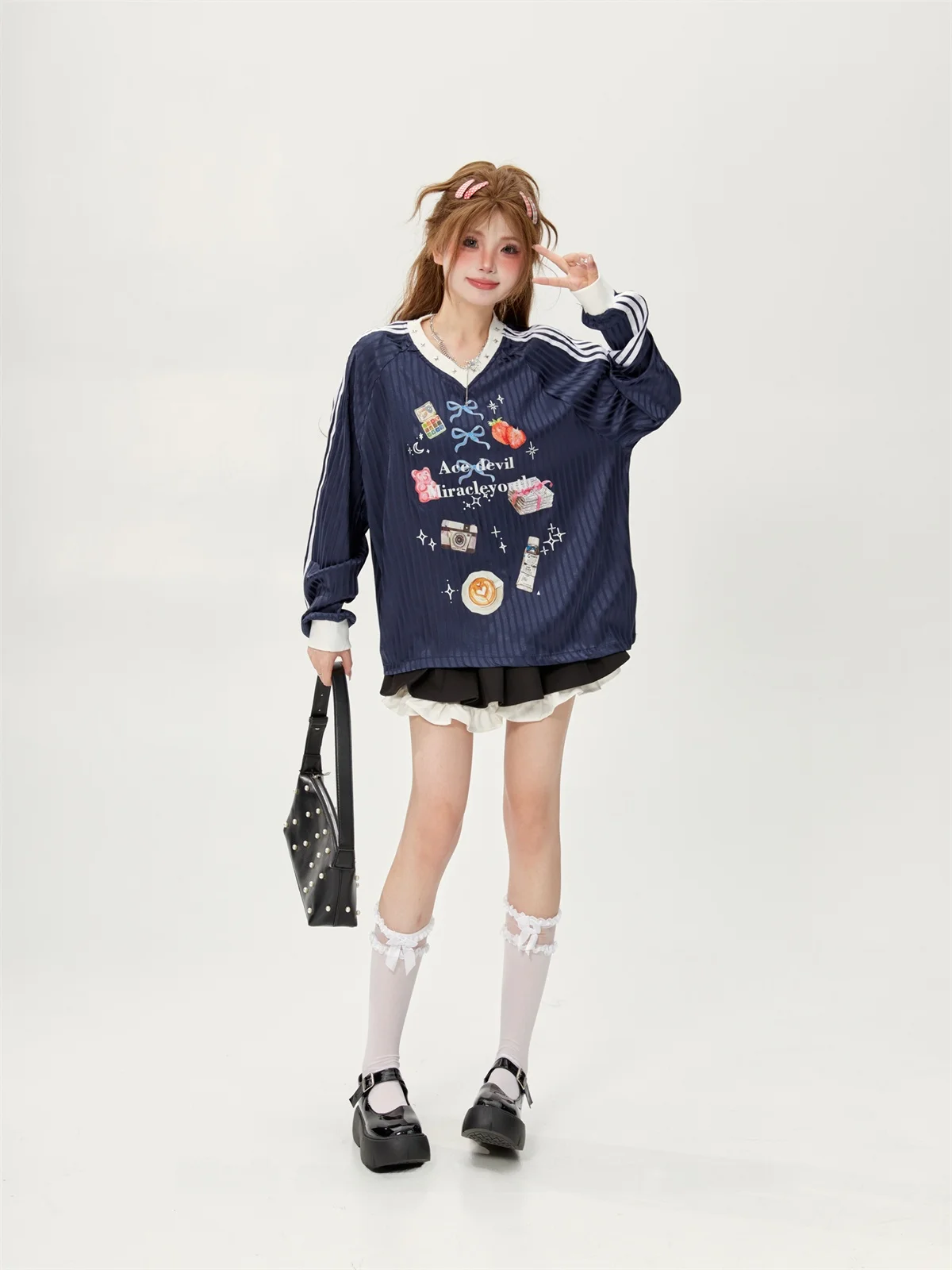 American Casual Striped Fun Print V-neck Long Sleeve T-shirt Women Early Spring Thin Rivet Loose Baseball Style Top