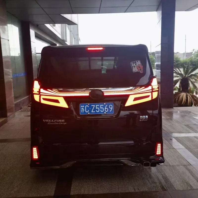 Car taillights are suitable for Toyot VELLFIRE for modified taillights