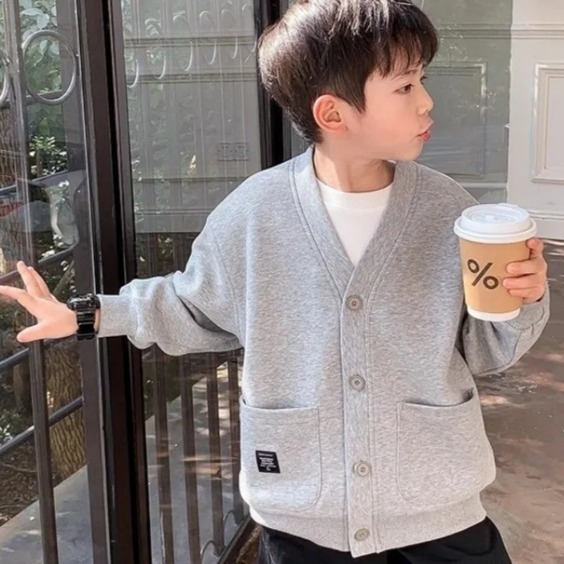 معطف الأولاد 2025 سترة جديدة للأطفال للربيع والخريف ملابس كورية للأولاد سترة غير رسمية على طراز الكلية العصرية 1-15T