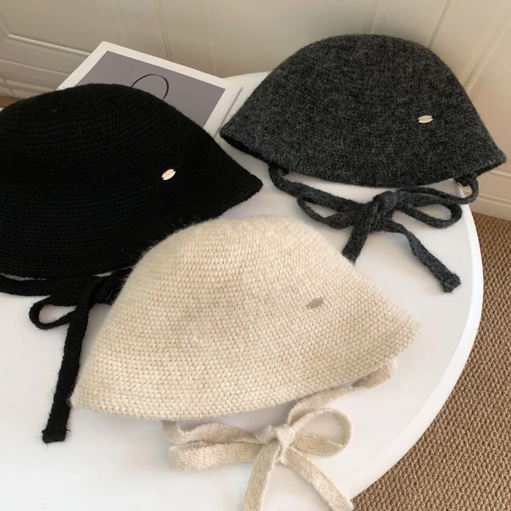 Gorro de pescador de invierno para mujer con abertura trasera y correas, gorro de pescador de punto grueso y cálido con orejeras para protección contra el frío