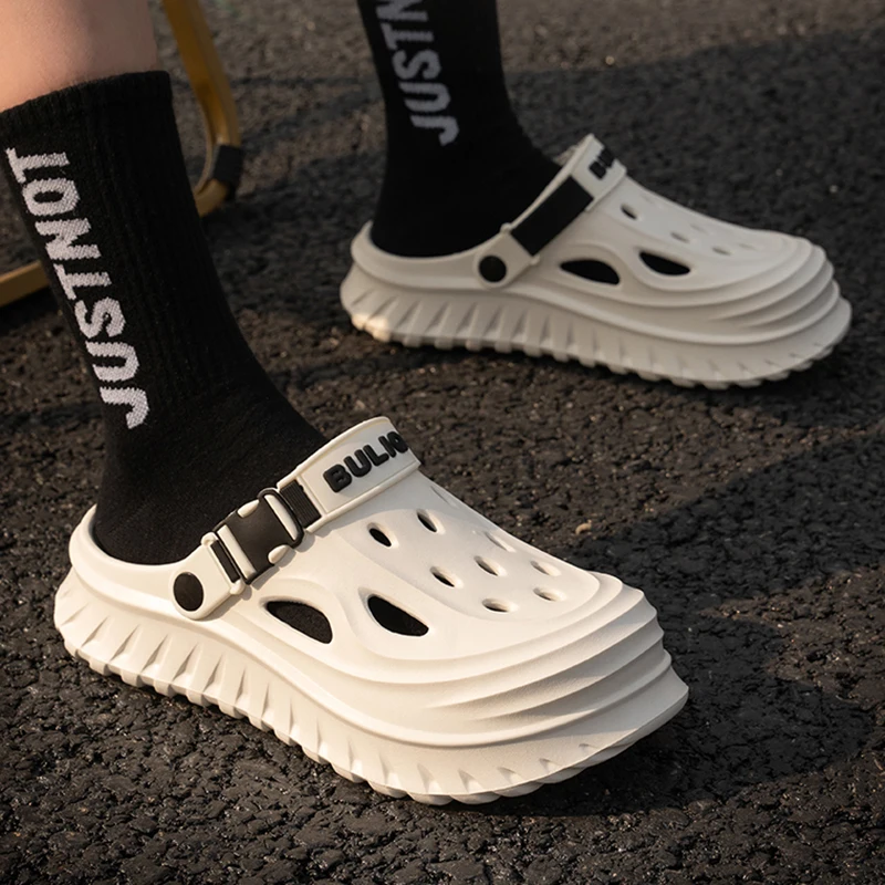 

Summer Thick Bottom Men' Clogs Comfortable Outdoor Non Slip Beach Sport Sandals Men Hollow Soft Sole Eva Pillow Cloud Slippers