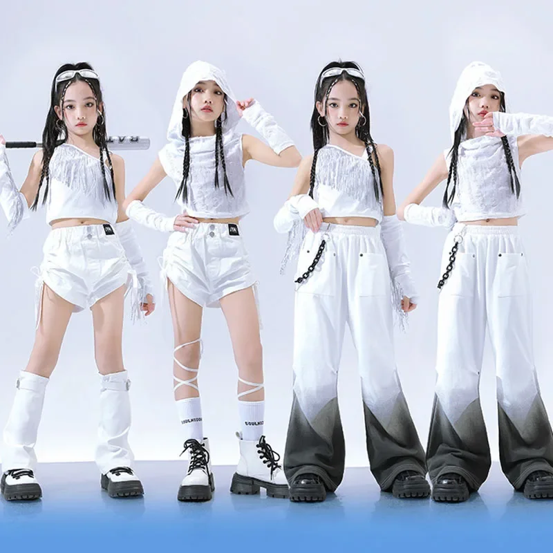 Abbigliamento Hip Hop per bambini Felpa con cappuccio bianca effetto consumato Canotta con frange Pantaloni larghi casual sfumati Pantaloncini per abiti da ballo jazz per ragazza