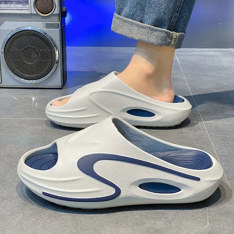 Zapatillas informales con cojín de aire para hombre, sandalias de suela extragruesa de EVA, chanclas antideslizantes a la moda para playa y exteriores, 2024