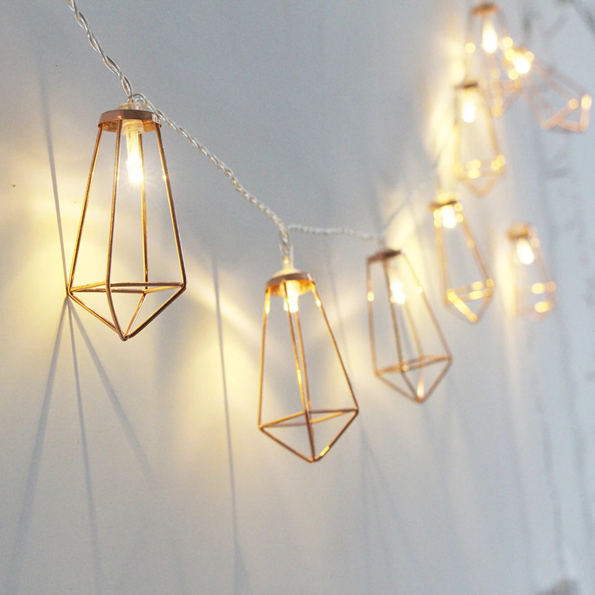 1.5M/3M Retro Iron Diamond Fairy String Lights Nordic Geometric Shape Christmas Wedding Party Home Decor Lantern String Lamp