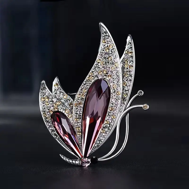 Luxury Crystal Butterfly Brooches For Women Rhinestone Elegant Fashion Animal Brooch Pins Dress Suit Accessories Jewery Gifts