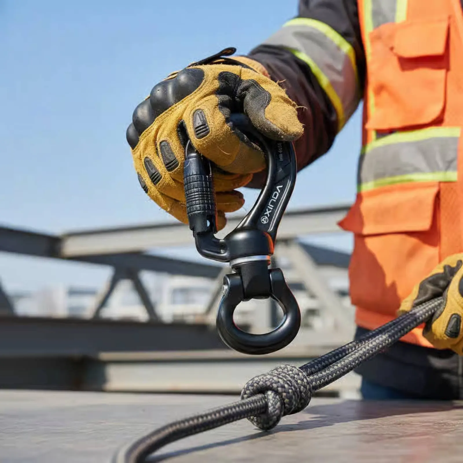 Rotating Locking Carabiner Automatic Lock Rescue Swivel Hook Rotating Carabiner 26 26 kN Strength Safety Connector view 6