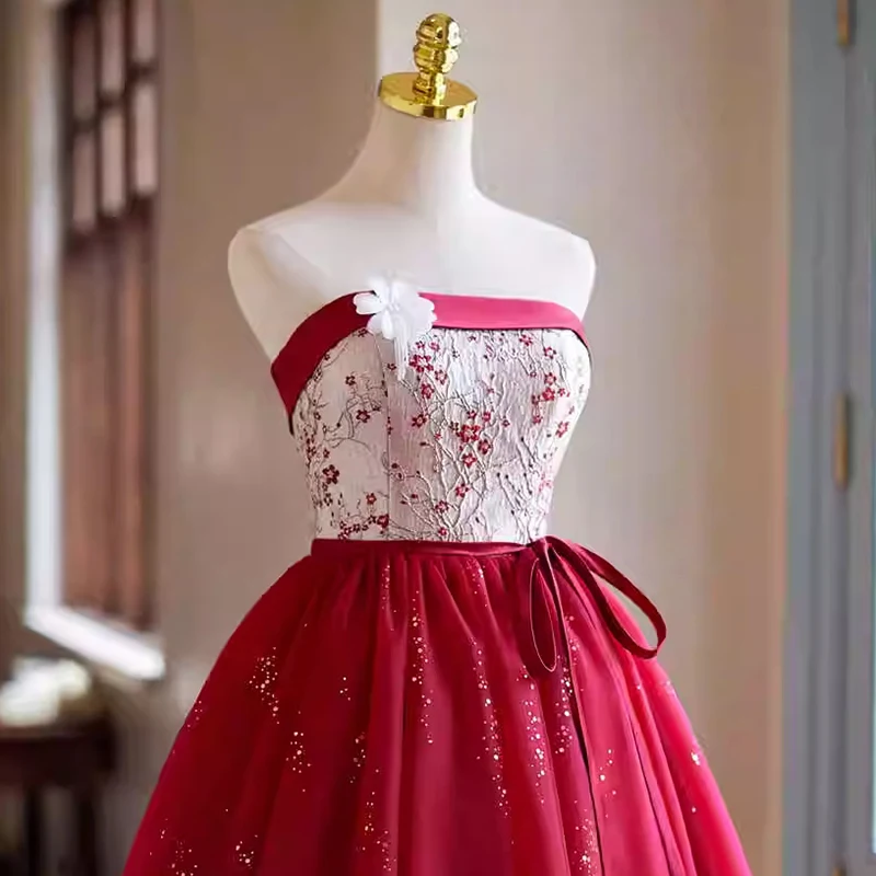 AnXin SH Prinzessin rote Spitze trägerlos Satin Blumenschleife glitzernde Schnürung kurzes maßgeschneidertes Abendkleid kleines rotes Kleid