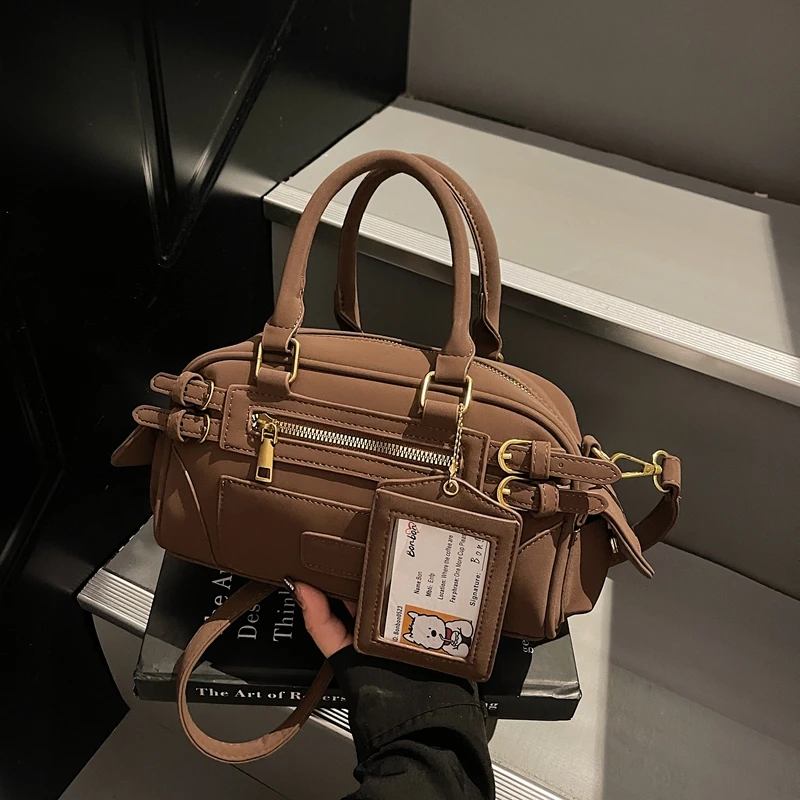 

Luxury Designer Tote Bag With Large Capacity And Simple Elegant Logo For Women Casual Shopper