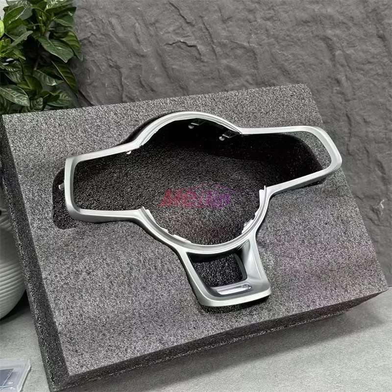 Suitable for Volkswagen Golf 7 MK7 Passat B8 Tiguan MK2 Painted Electroplated Steering Wheel Decorative Frame