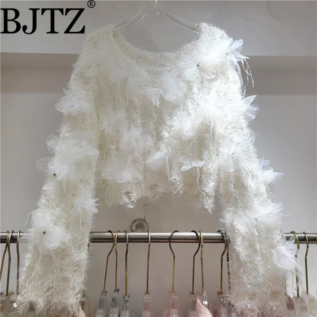 

BJTZ 2026 Французский свитер в стиле коттеджкор для женщин, весна-осень, мягкий пушистый вязаный топ с круглым вырезом, нежный, элегантный, дизайнерский, уютный, новинка