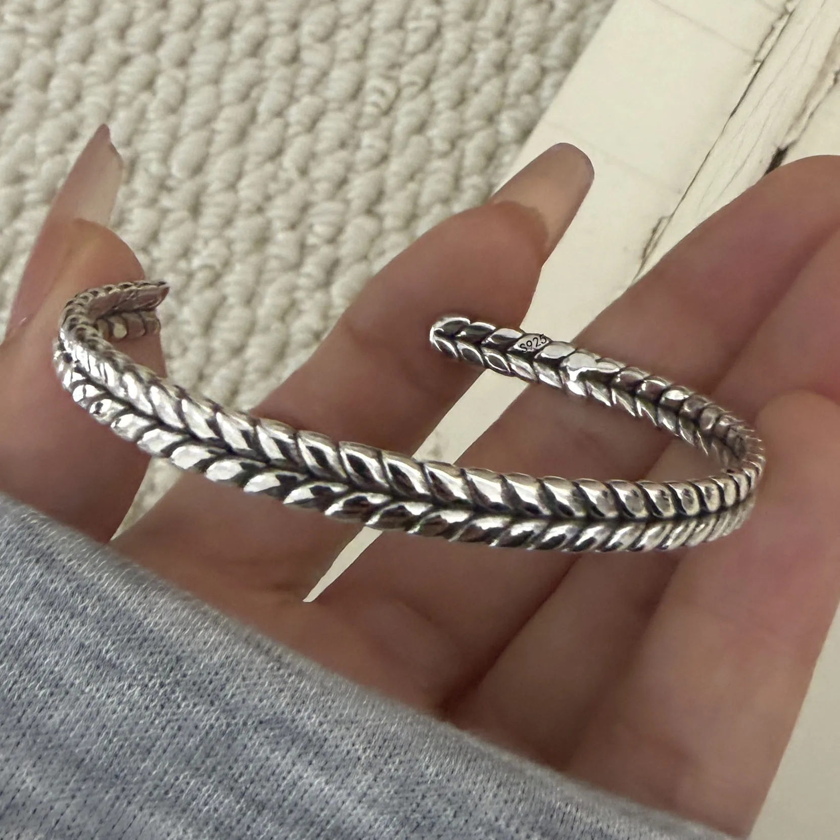 

Браслеты из стерлингового серебра 925 пробы для женщин и мужчин, модные аксессуары с подвеской в форме листа, украшения для вечеринок, подарок