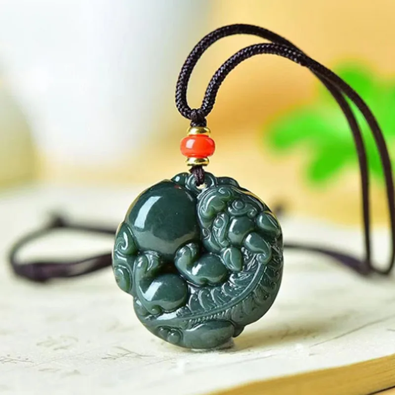 Natural Green Jade Ball Pixiu Pendant White Jade Fashion Simple Jade Pendant