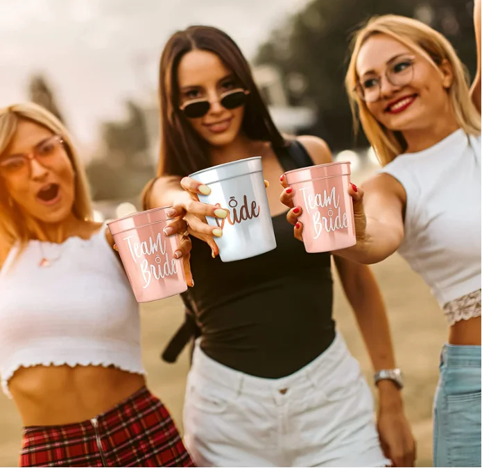 1Set Bachelorette Party Team Bride Plastic Drinking Cups Bridal Shower Gift Bride To Be Hen Party Supplies Wedding Decorations