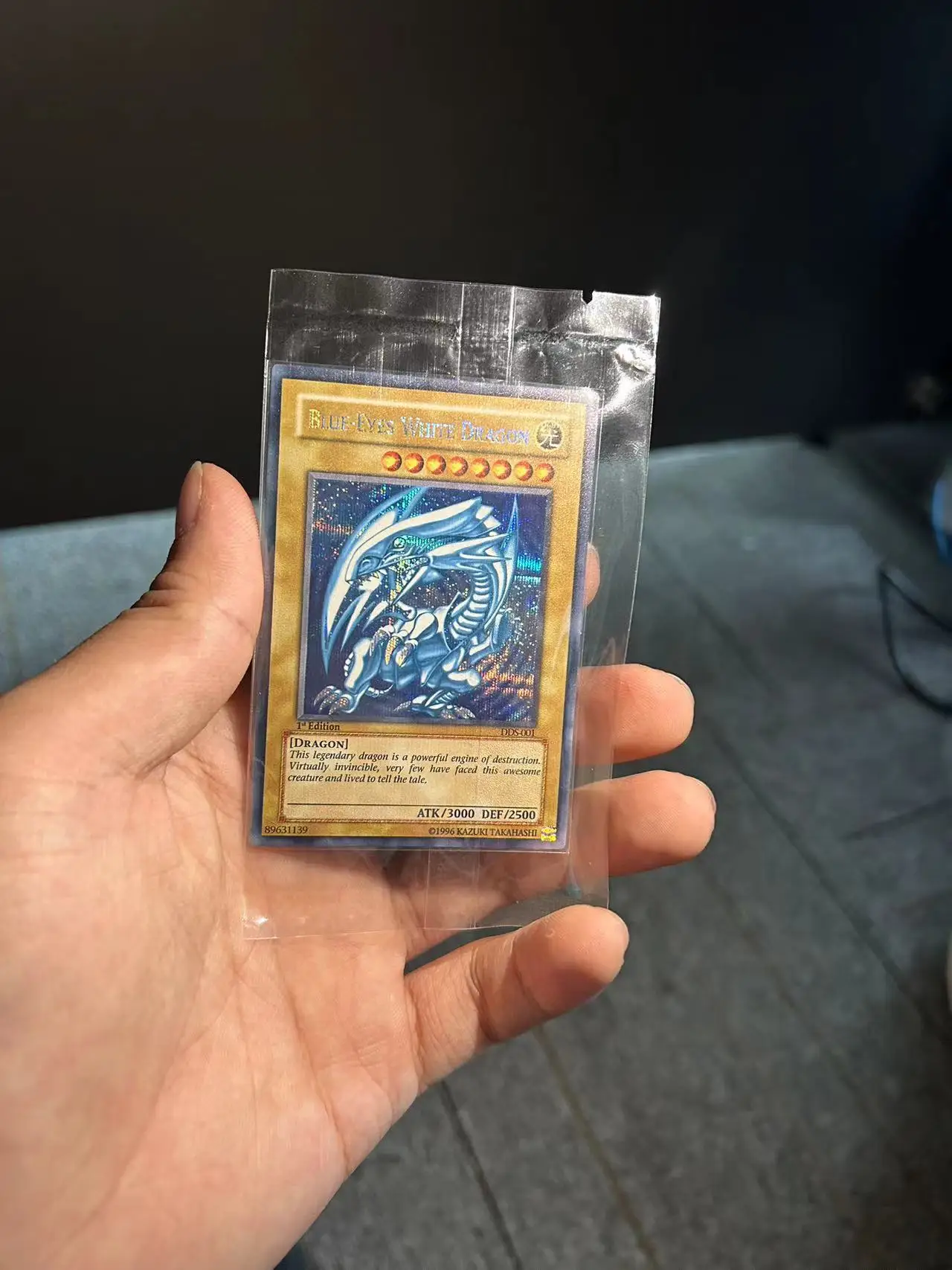 Yu Gi Oh Secret Rare/SER TCG Blue-Eyes White Dragon(1st Edition DDS-001) English Collection customize Card (Not Original)