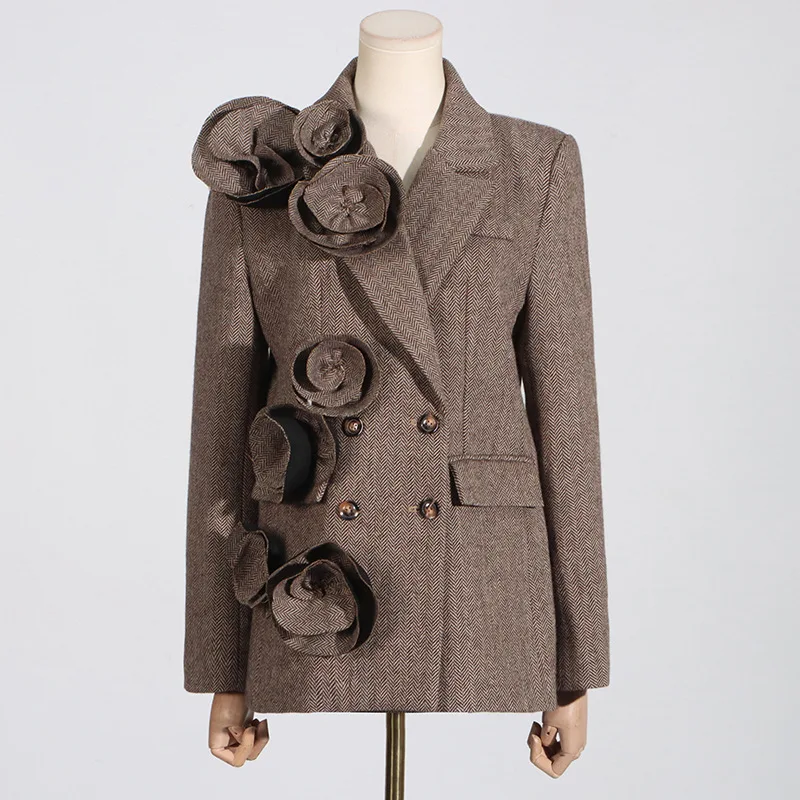 

Elegant Women's Autumn Winter Suit Coat Commuter Style Double-Breasted Design with Handmade 3D Flower Decorations Temperament