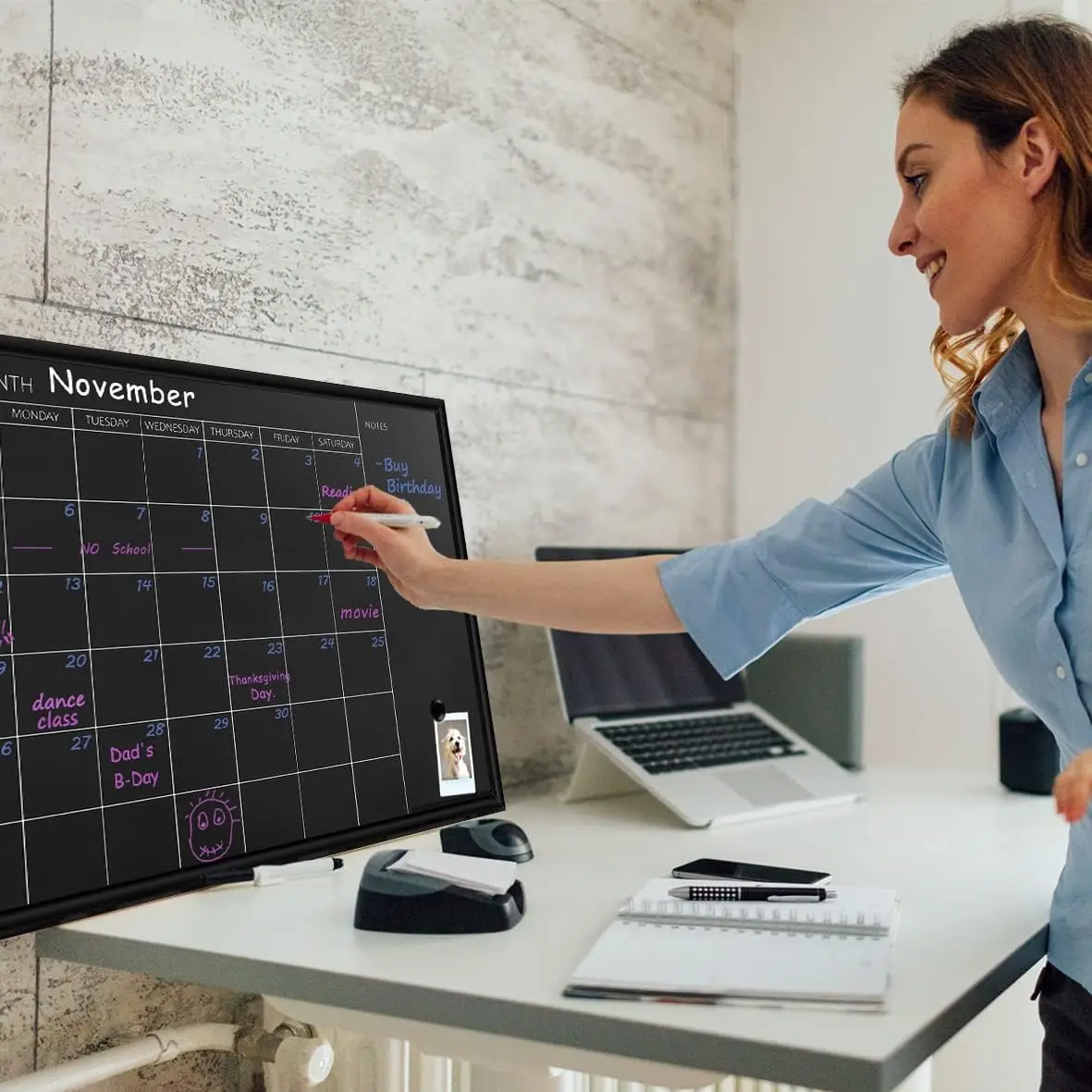 سبورة تقويم مغناطيسية كبيرة مقاس 17.7 × 23.6 بوصة لتخطيط المنزل والمكتب والمدرسة بإطار أسود #6