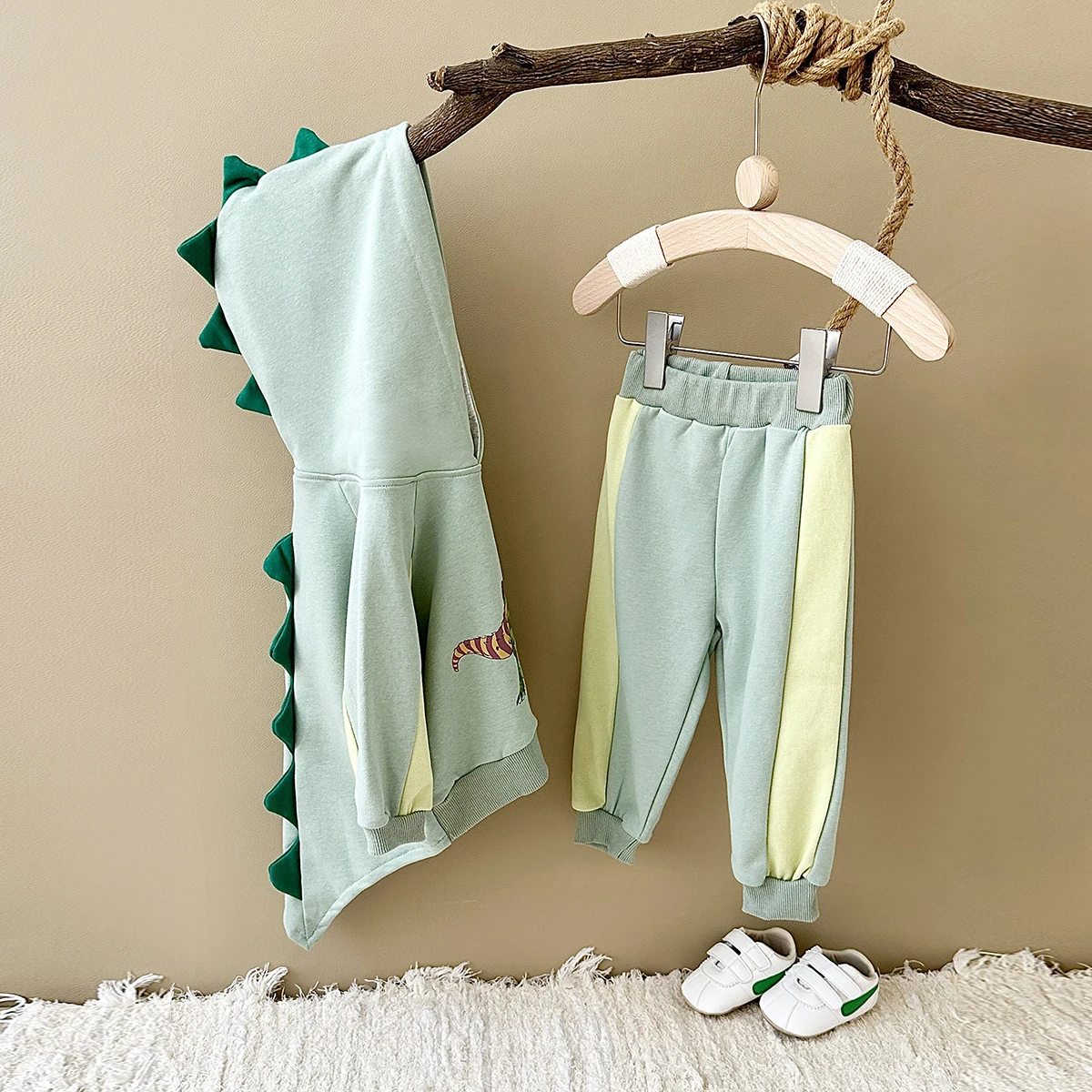

Детский комплект одежды От 0 до 3 лет, теплая Осенняя верхняя одежда с принтом динозавра для младенцев, мальчиков + штаны, флисовая мультяшная Одежда для новорожденных, 2 шт.