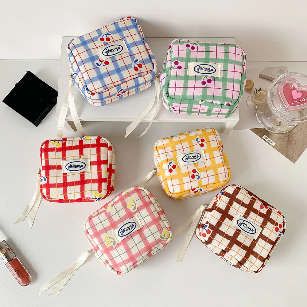 

Travel Wallet Polyester Earphone Bag Coin Purse Odorless Cherry Plaid Pouch For Travel Shopping Girls