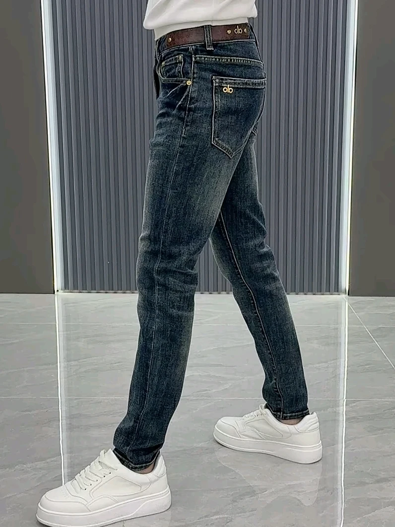 

Мужские джинсы высокого качества, весенняя новинка, стильные, универсальные, крутые, деловые, с эффектом премиум-класса, персонализированные, прямого кроя.