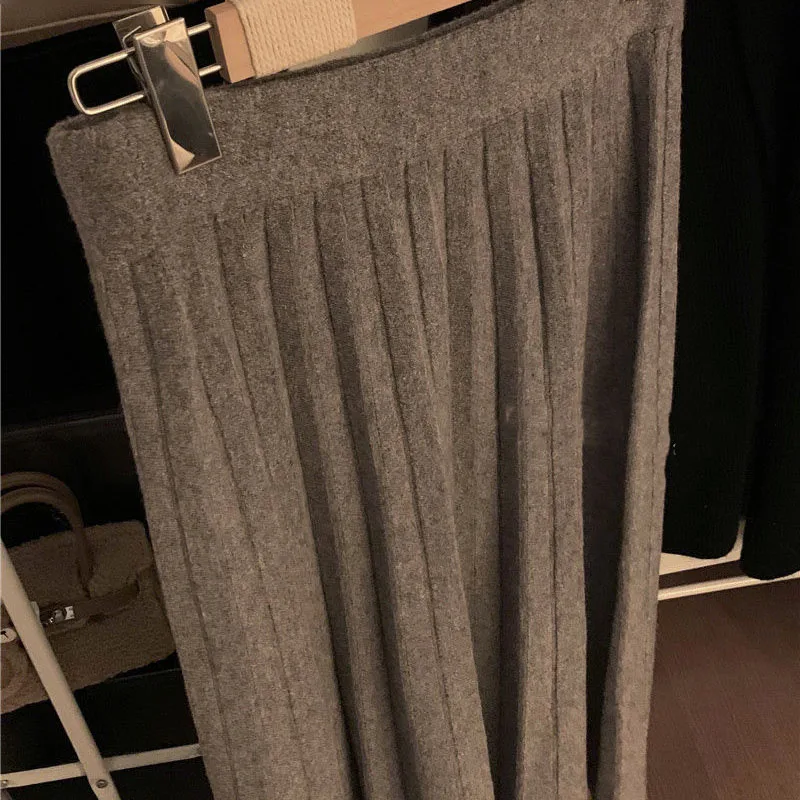 Hdspq Winter Woman Pleated Knitted Skirt Casual Solid Color High Waist Long Skirts Women Simple Loose Elastic Waist Skirt Ladies