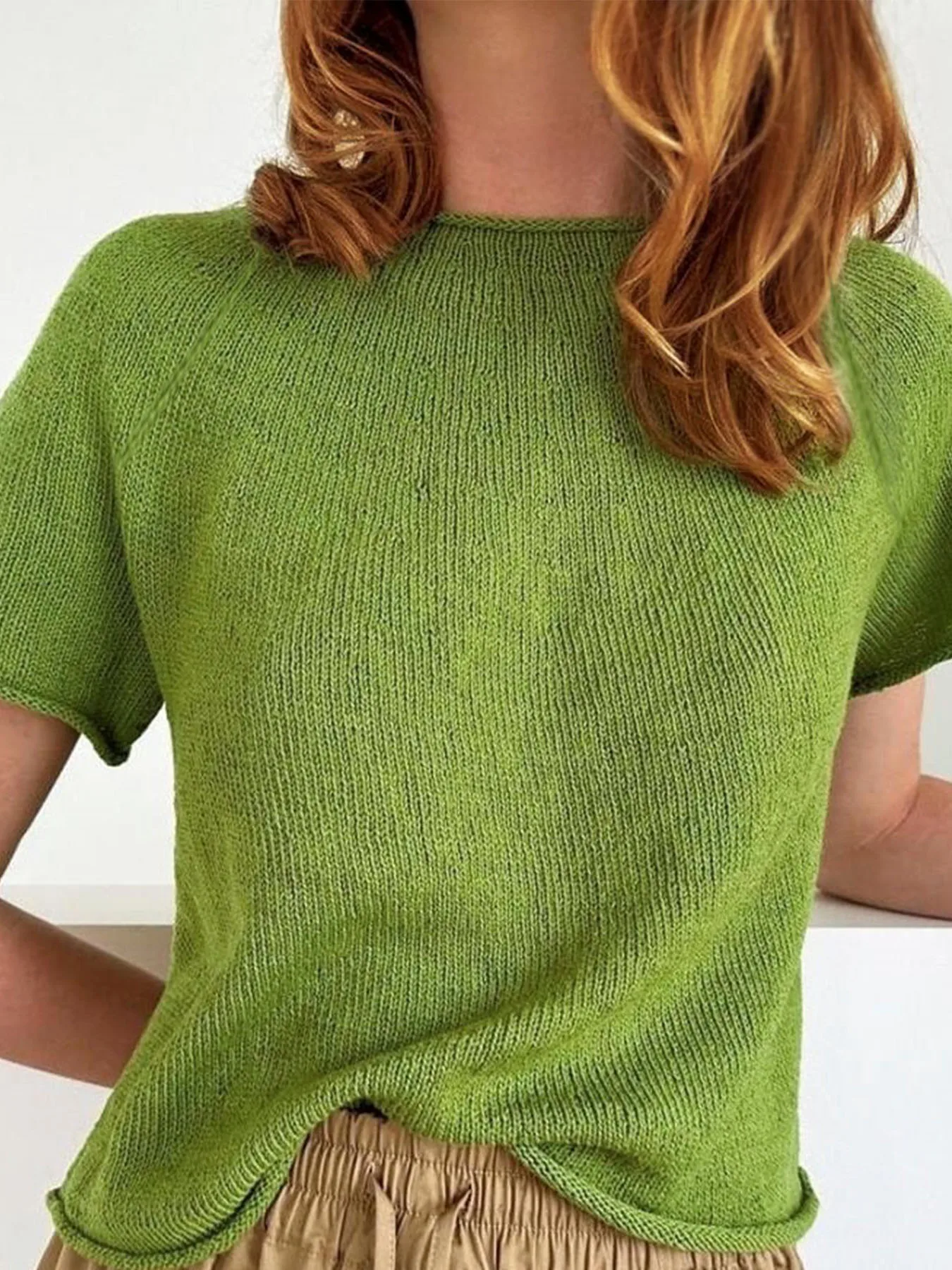 

Женская одежда - Новая модная и универсальная летняя трикотажная футболка с круглым вырезом, однотонная, с коротким рукавом, приталенная, для создания комплекта (верх и низ)