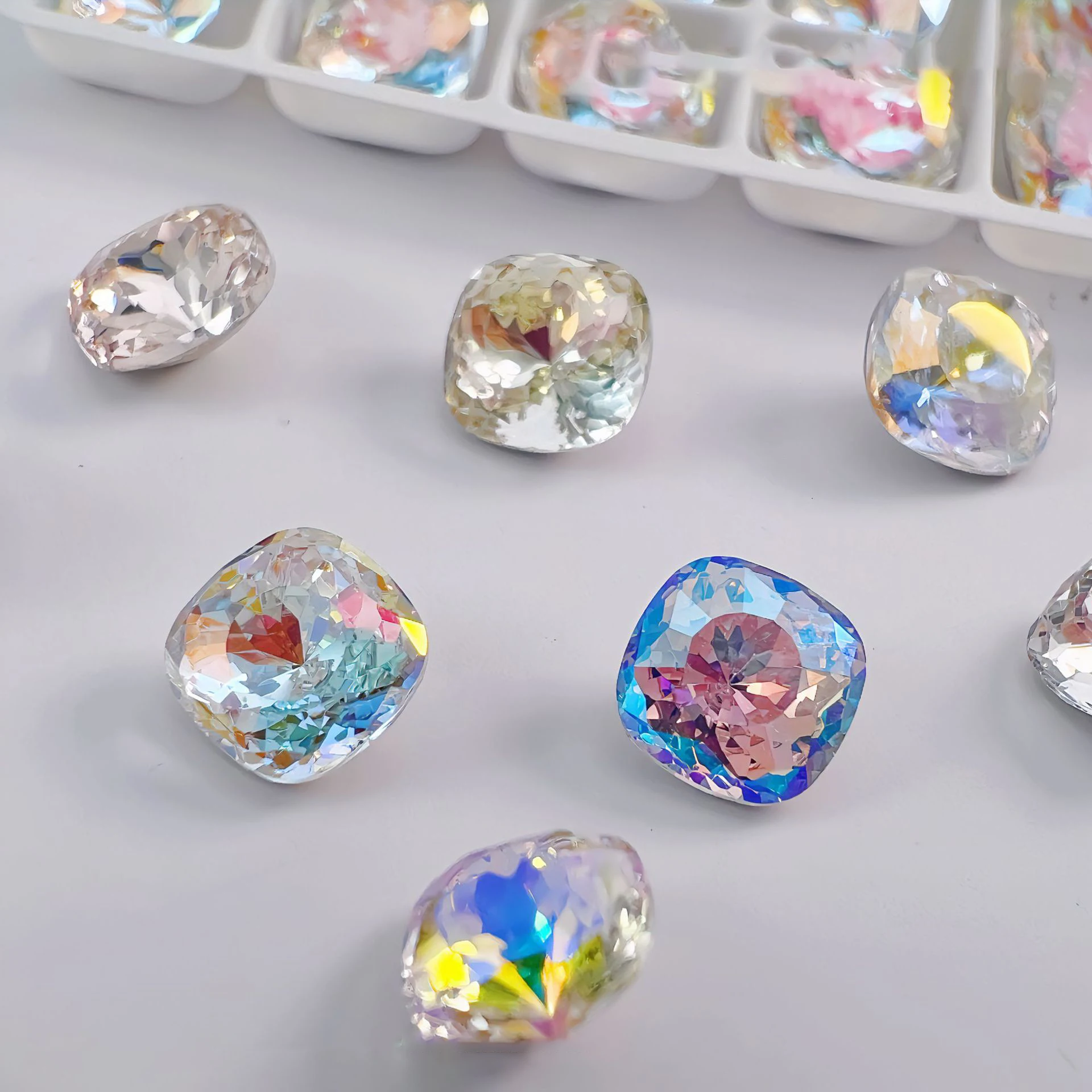 Neue Top Square Vogelnest Cut Fancy Kissen K9 Glas Steine Pointback Edelstein Kristall Strass Perle Für DIY Nail art Zubehör