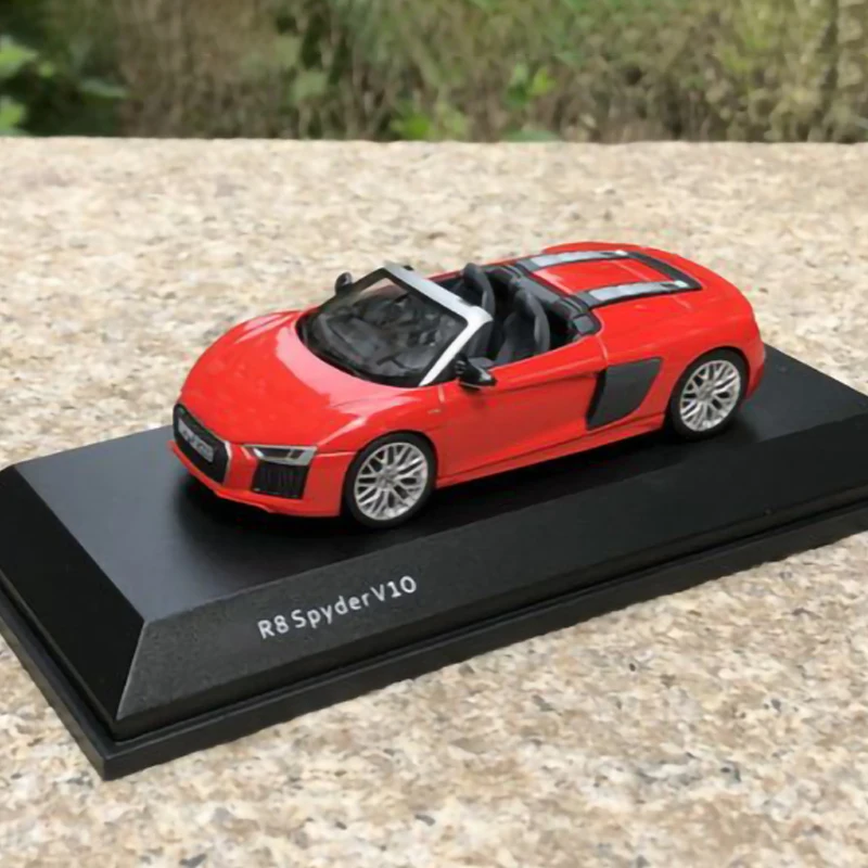 Diecast Alloy 1:43 Scale R8 Spyder V10 Convertible Cars Model Adult Toys Classics Souvenir Collection Gifts Static Display