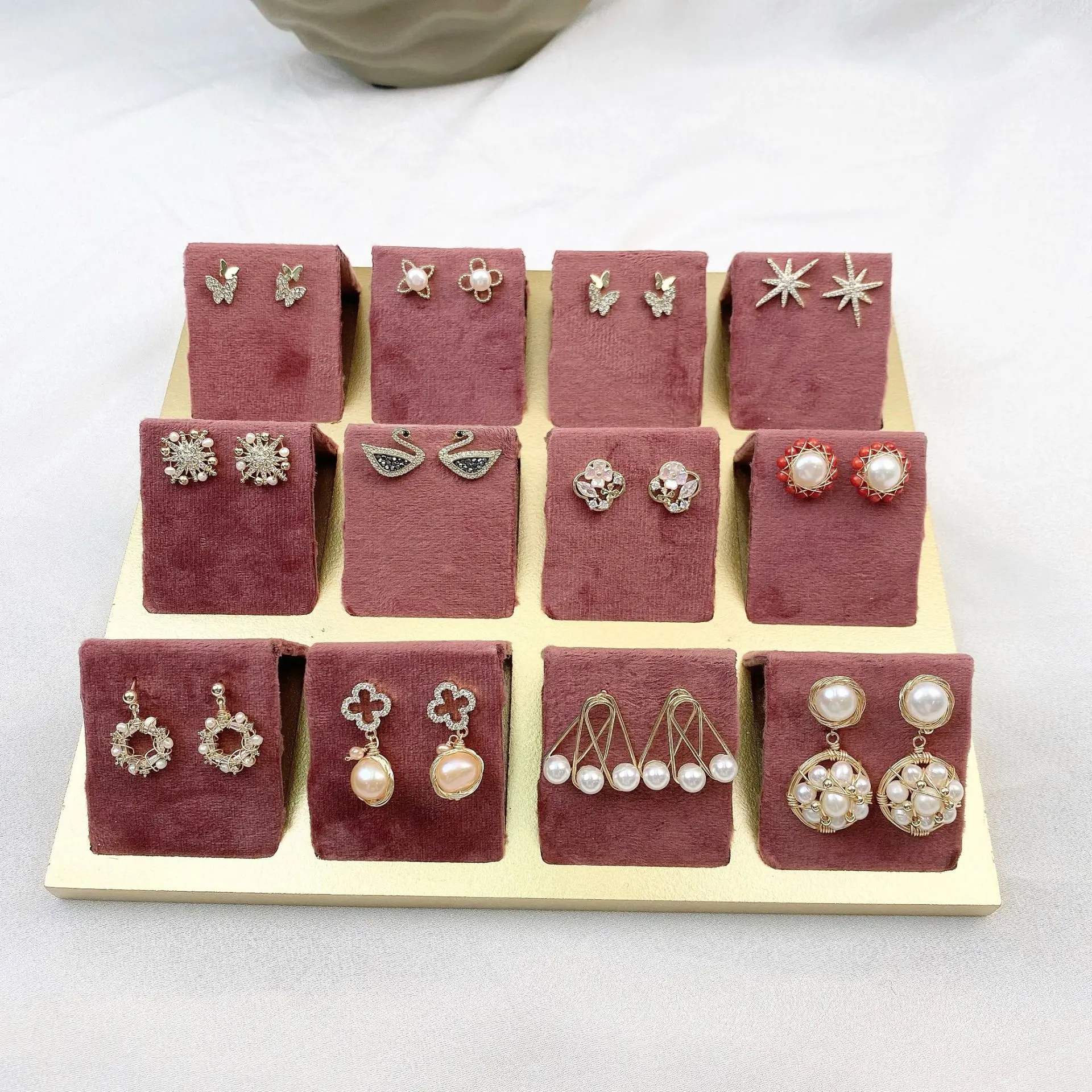 A new earrings earrings jewelry display stand display props street live store display props