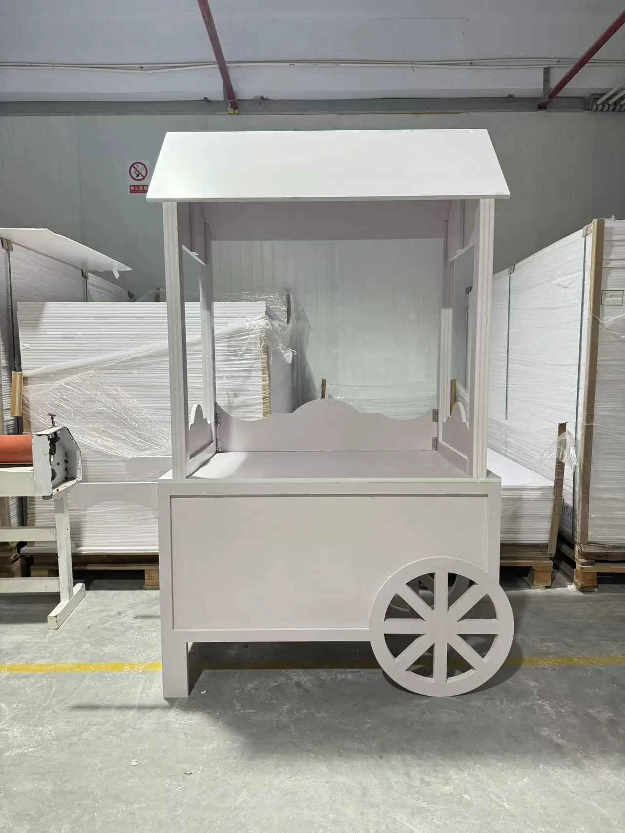 

New White Wedding Stand with Wheel Cart Party Soft Play Birthday Candy Cart Dessert Rental Hire Birthday Candy Cart for Event