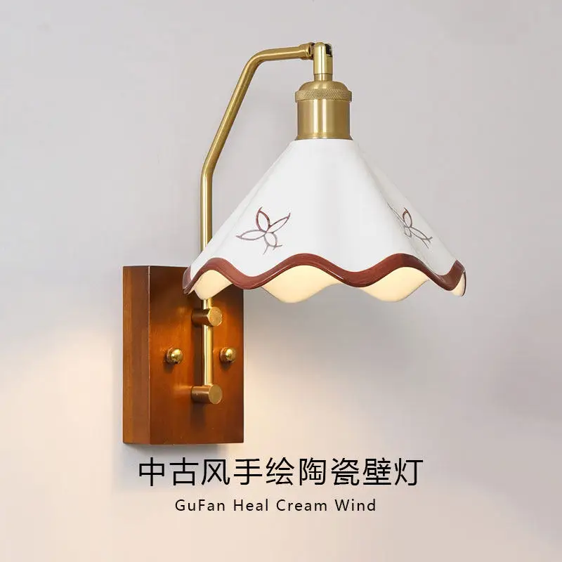 

Vintage Hand-painted Ceramic Wall Lamp LED Dining Room Tea Room Bedside Study Entranceway Aisle French Style Medieval Wall Light
