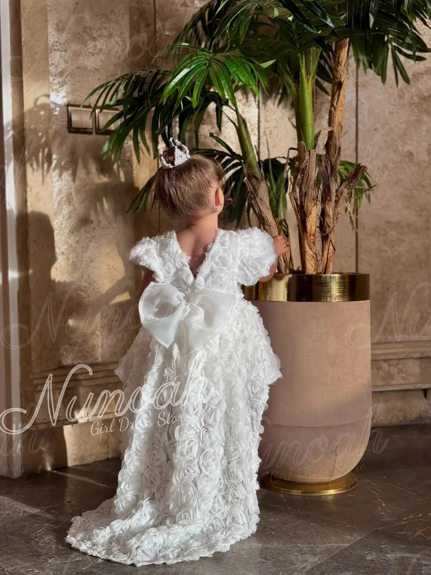 Ivory Flower Girl Dresses for Wedding with Rose Bow Lovely Girl Birthday Gowns High-Low Length First Communion Gowns Customize