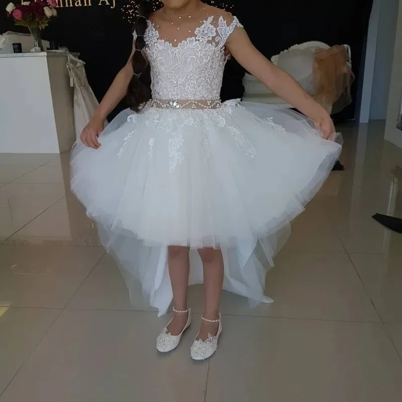 

Lovely Ivory Toddler Flower Girl Princess Dress Lace Pearls Tulle Hi-Low Kids for Wedding Party First Communion Ball Gown