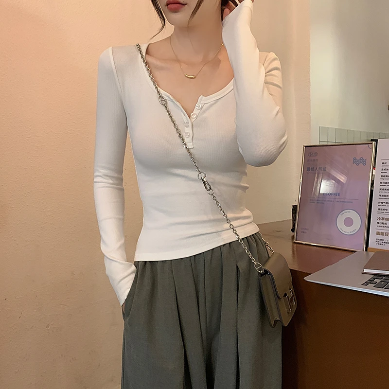 AOSSVIAO 2026 Herbst Damen T-Shirt Stilvolles Langarm-Shirt in Unifarbe mit O-Ausschnitt, schmal geschnittenes Basic-Top, vielseitiges Layering-Oberteil. – Detail 9