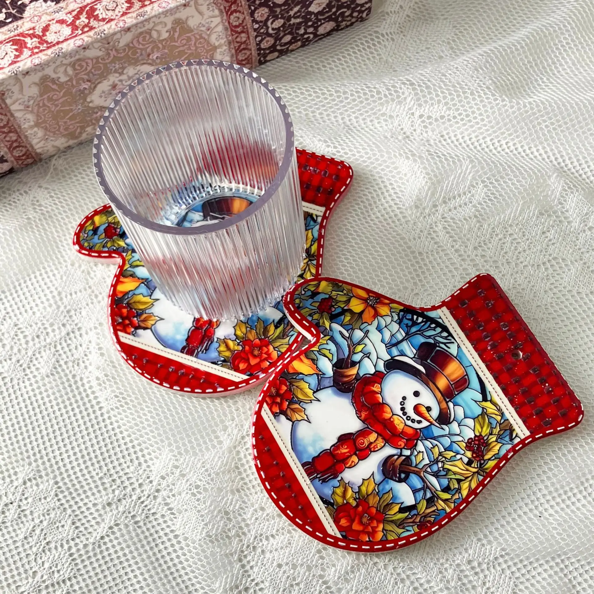 1pc Santa Claus Coaster Gloves Shape Cute Cup Mat Skid Insulation Relief Craft Pendant Ceramic Cork Coaster Drink Mug Pad