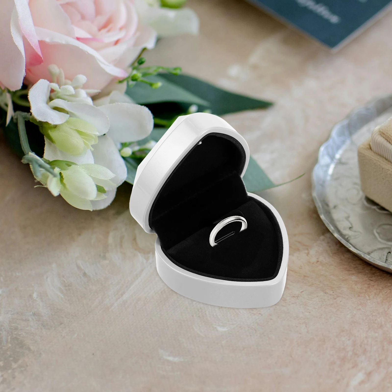 

Heart Shaped Necklace Box Holder Display Ring Case Necklaces Rubber Embryo Gift Boxes for Jewelry