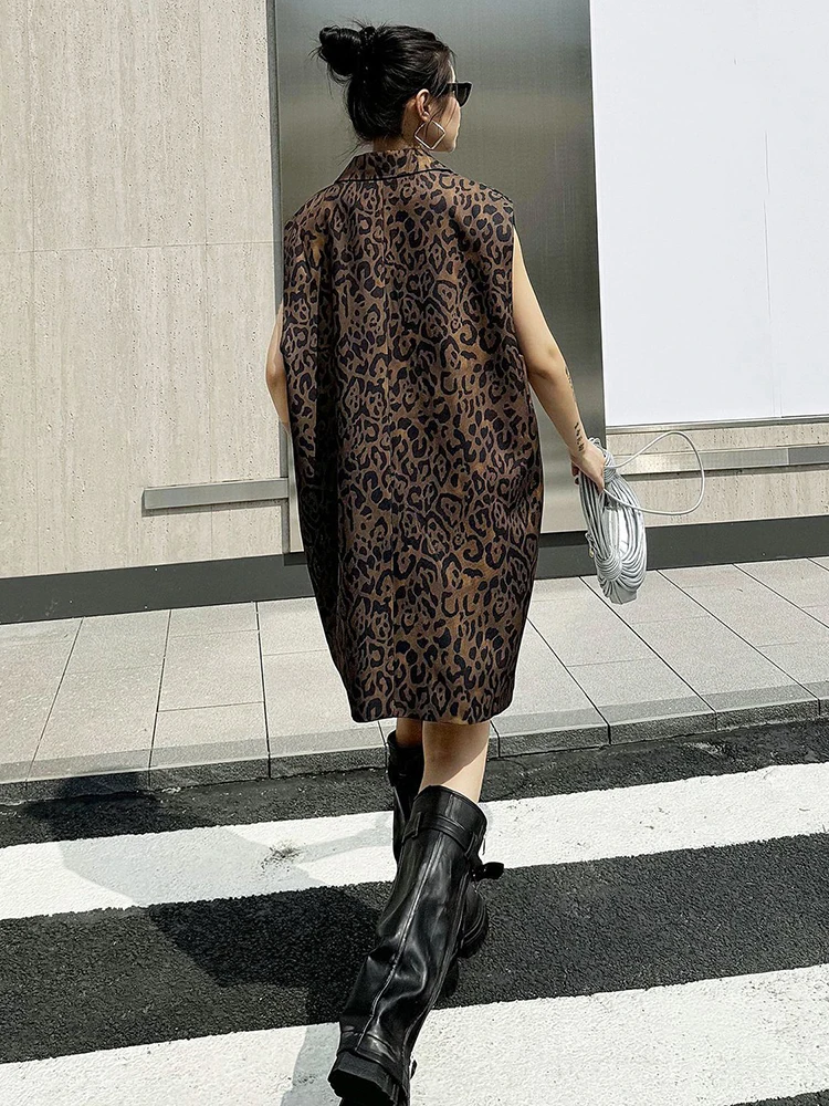 [EAM] Women Leopard Print Big Size Casual Vintage Mini Vest Dress New Lapel Sleeveless Fashion Tide Spring Autumn 2024 1DH5205