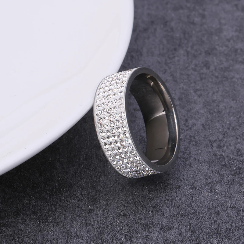 New Stainless Steel Jewelry 8mm Diamond Studded Couple Ring Black Sliver Classic Full Diamond Ring Wedding Jewelry for Women Men